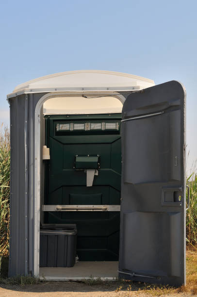 Best Portable restroom trailer rental  in Columbus, OH